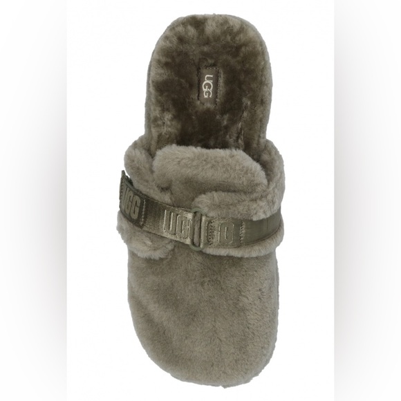 UGG‎ FLUFF IT Men OLIVE GREEN SLIPPERS NEW